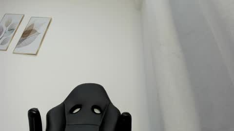 _molly_rosse_ online show from 05/27/26, 12:02