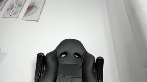 _molly_rosse_ online show from 06/19/26, 02:54