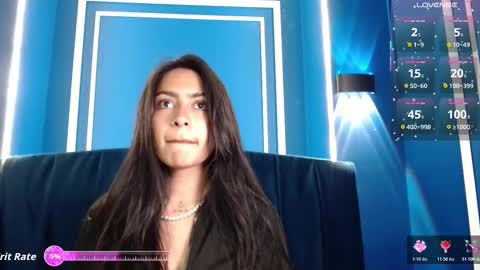 Snapshot of _mollyy chatting on 11/23/25, 01:55 Molly online show from 11/23/25, 01:55