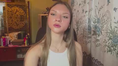 Mona online show from 02/07/26, 01:26