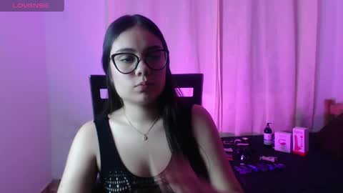 Snapshot of _moon_rosee chatting on 03/20/26, 11:53 _moon_rosee online show from 03/20/26, 11:53