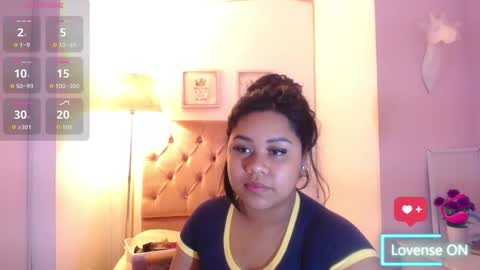 nahomi  online show from 11/24/25, 05:07