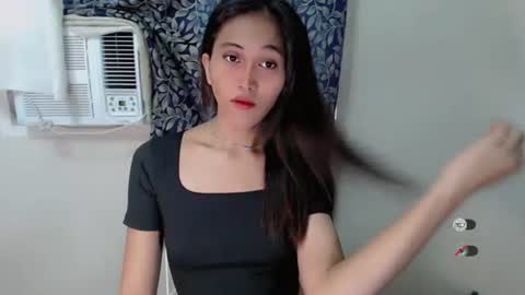 Snapshot of _nakedsabrina chatting on 10/08/25, 06:11 jenny claire online show from 10/08/25, 06:11