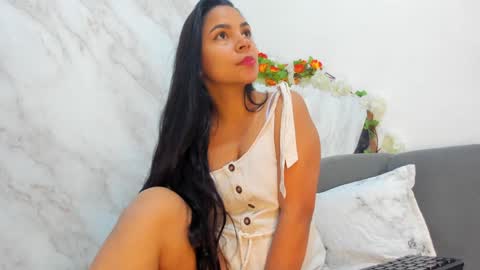 Snapshot of _nanny_1 chatting on 12/21/24, 10:19 Nanny online show from 12/21/24, 10:19