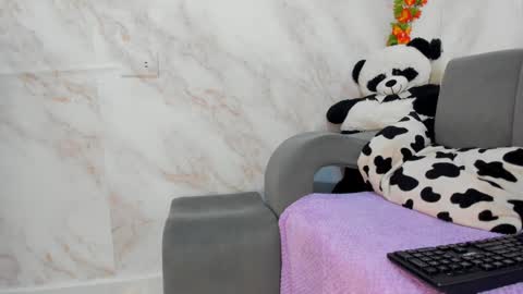 Snapshot of _nanny_1 chatting on 01/04/25, 09:31 Nanny online show from 01/04/25, 09:31