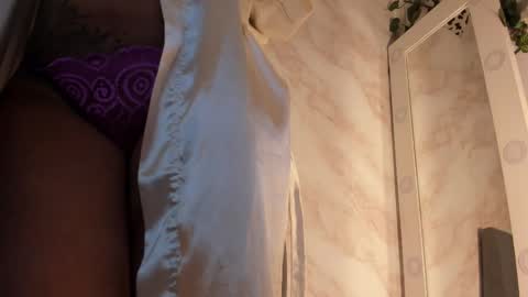 Snapshot of _nanny_1 chatting on 09/15/25, 08:20 Nanny online show from 09/15/25, 08:20