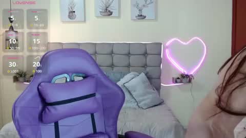 _naomi_s online show from 06/15/26, 01:24