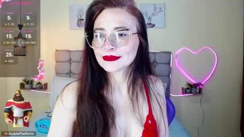 _naomi_s online show from 06/19/26, 01:26