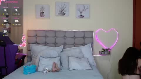 _naomi_s online show from 06/22/26, 01:19