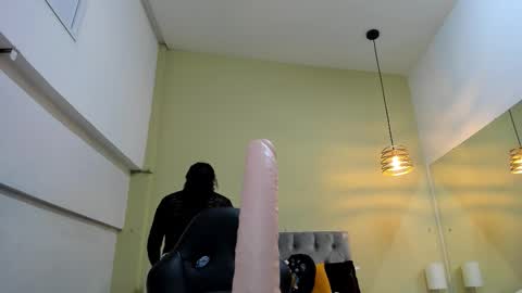 Natalie online show from 11/30/25, 09:30