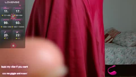 Snapshot of _nayade_ chatting on 01/16/26, 01:09 _nayade_ online show from 01/16/26, 01:09