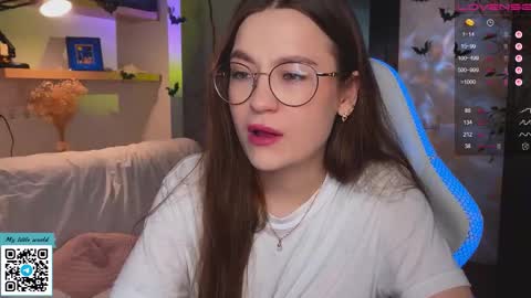 Mia with a big heart  online show from 11/12/25, 02:12