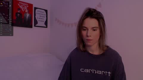 Snapshot of _ni_kiss chatting on 12/13/24, 11:50 Nika online show from 12/13/24, 11:50