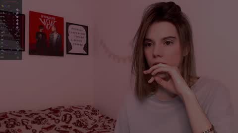 Snapshot of _ni_kiss chatting on 01/22/25, 10:29 Nika online show from 01/22/25, 10:29