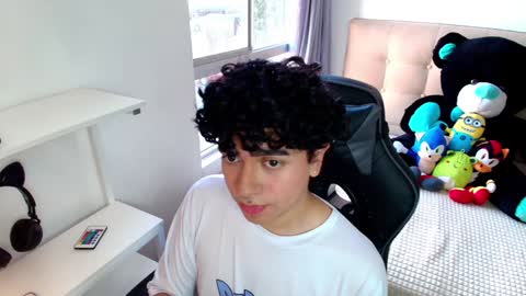 Nicolas online show from 12/19/24, 08:34