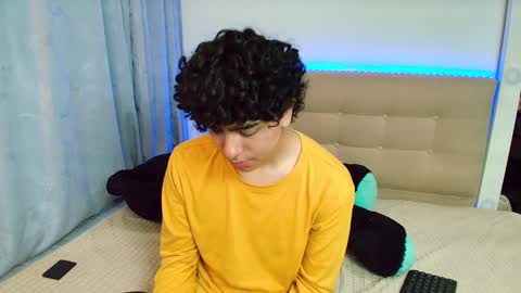 Nicolas online show from 12/29/24, 01:56