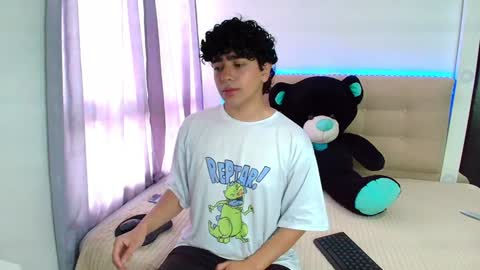 Nicolas online show from 01/02/25, 07:40