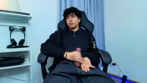 Nicolas online show from 01/11/25, 10:51