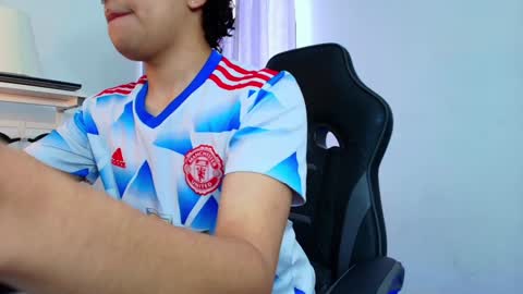 Nicolas online show from 01/12/25, 09:29