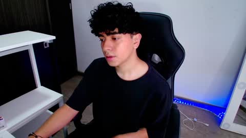 Nicolas online show from 02/03/25, 08:35