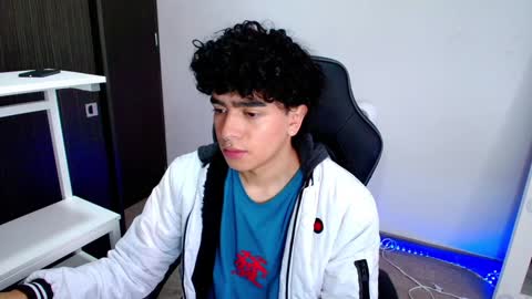 Nicolas online show from 02/04/25, 07:55