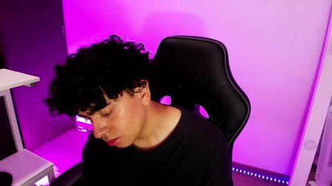 Nicolas online show from 02/11/25, 11:01