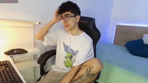 Nicolas online show from 11/14/25, 04:55