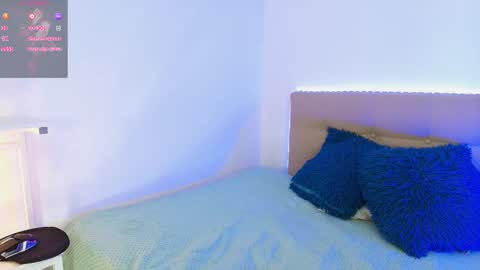 Nicolas online show from 11/26/25, 08:21