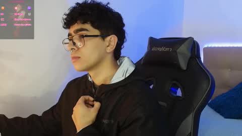 Nicolas online show from 11/30/25, 10:25