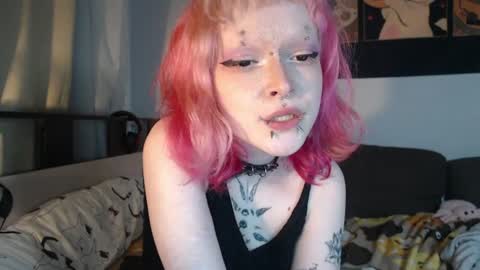 Snapshot of _nicole_meow_ chatting on 06/29/26, 10:32 Nicole online show from 06/29/26, 10:32