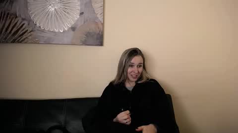 Nica online show from 02/04/26, 09:04