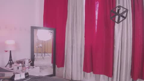 niiky online show from 02/07/25, 05:40