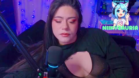 Snapshot of _niiky chatting on 01/06/26, 04:00 niiky online show from 01/06/26, 04:00