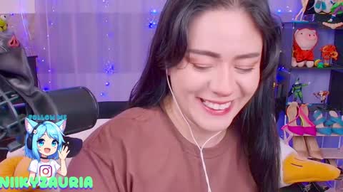 Snapshot of _niiky chatting on 02/01/26, 06:06 niiky online show from 02/01/26, 06:06