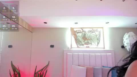   online show from 11/05/25, 12:05