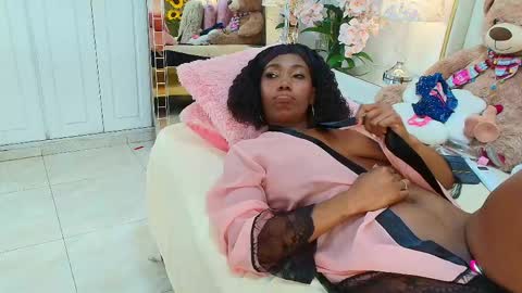  ninafox online show from 05/31/26, 06:09