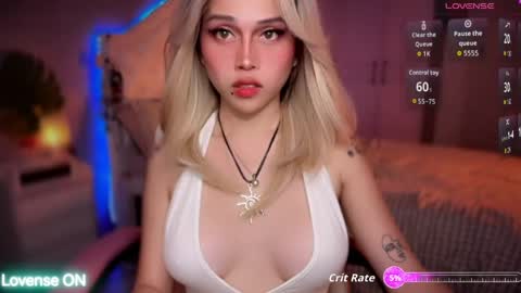 Snapshot of _nippleticklexxx chatting on 05/06/26, 05:18 Lily online show from 05/06/26, 05:18
