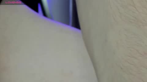Snapshot of _noa_smith_ chatting on 11/13/25, 02:49 Noa Smith online show from 11/13/25, 02:49