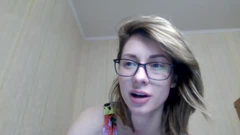 Snapshot of _number_1_ chatting on 12/24/24, 01:28  Number 1  online show from 12/24/24, 01:28