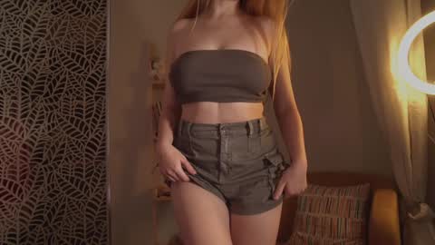 Snapshot of _o0o__ chatting on 10/30/25, 09:04  Adalin  online show from 10/30/25, 09:04