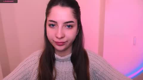 Olivia online show from 12/04/25, 10:24