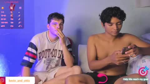 Snapshot of _ottis_ chatting on 12/05/24, 11:29 ottis and kevin online show from 12/05/24, 11:29