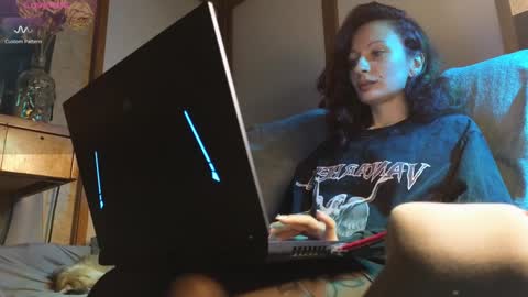 Snapshot of _owner_ chatting on 12/29/24, 05:22 The Supreme Goddess Rose online show from 12/29/24, 05:22