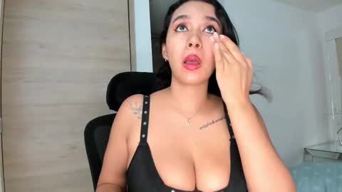 Snapshot of _pamela_saenz05 chatting on 02/28/26, 02:29 Pamela online show from 02/28/26, 02:29