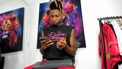 Snapshot of _pantera_09 chatting on 12/10/24, 04:45 Kevin online show from 12/10/24, 04:45