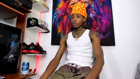 Snapshot of _pantera_09 chatting on 02/05/25, 02:40 Kevin online show from 02/05/25, 02:40