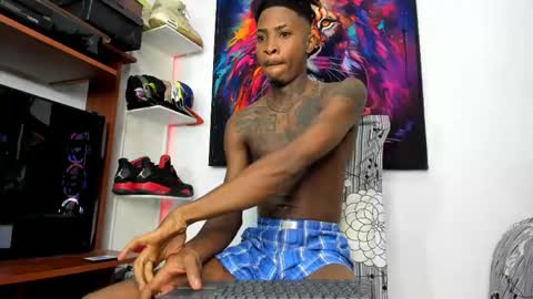 Snapshot of _pantera_09 chatting on 02/13/25, 08:17 Kevin online show from 02/13/25, 08:17