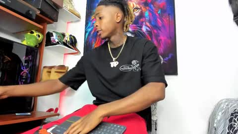 Snapshot of _pantera_09 chatting on 02/24/25, 06:15 Kevin online show from 02/24/25, 06:15