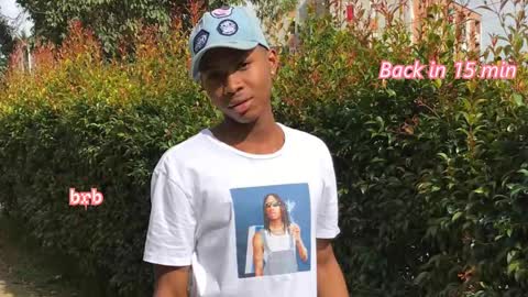 Snapshot of _pantera_09 chatting on 02/28/25, 02:20 Kevin online show from 02/28/25, 02:20