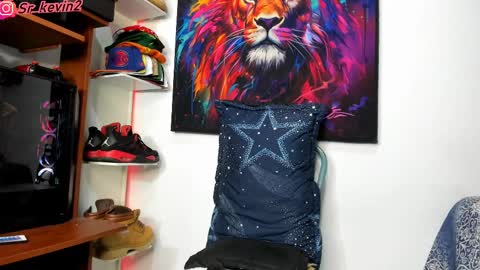 Snapshot of _pantera_09 chatting on 03/02/25, 11:18 Kevin online show from 03/02/25, 11:18